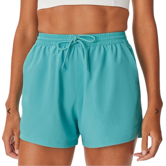 Outdoor Voices Pants - Outdoor Voices SolarCool 3" Beach Short SZ L NWT